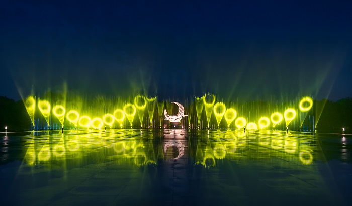 鼎立慧聯應用-長春凈月潭水景燈光秀項目